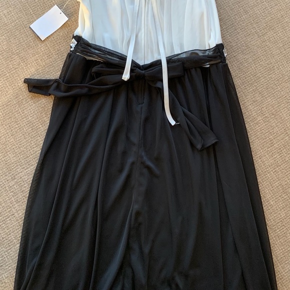 Poppies and Roses children's dress - Picture 3 of 5